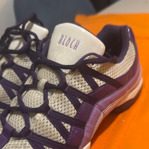 Stylish Purple and Cream Women's Sneakers - Picture 4 of 5